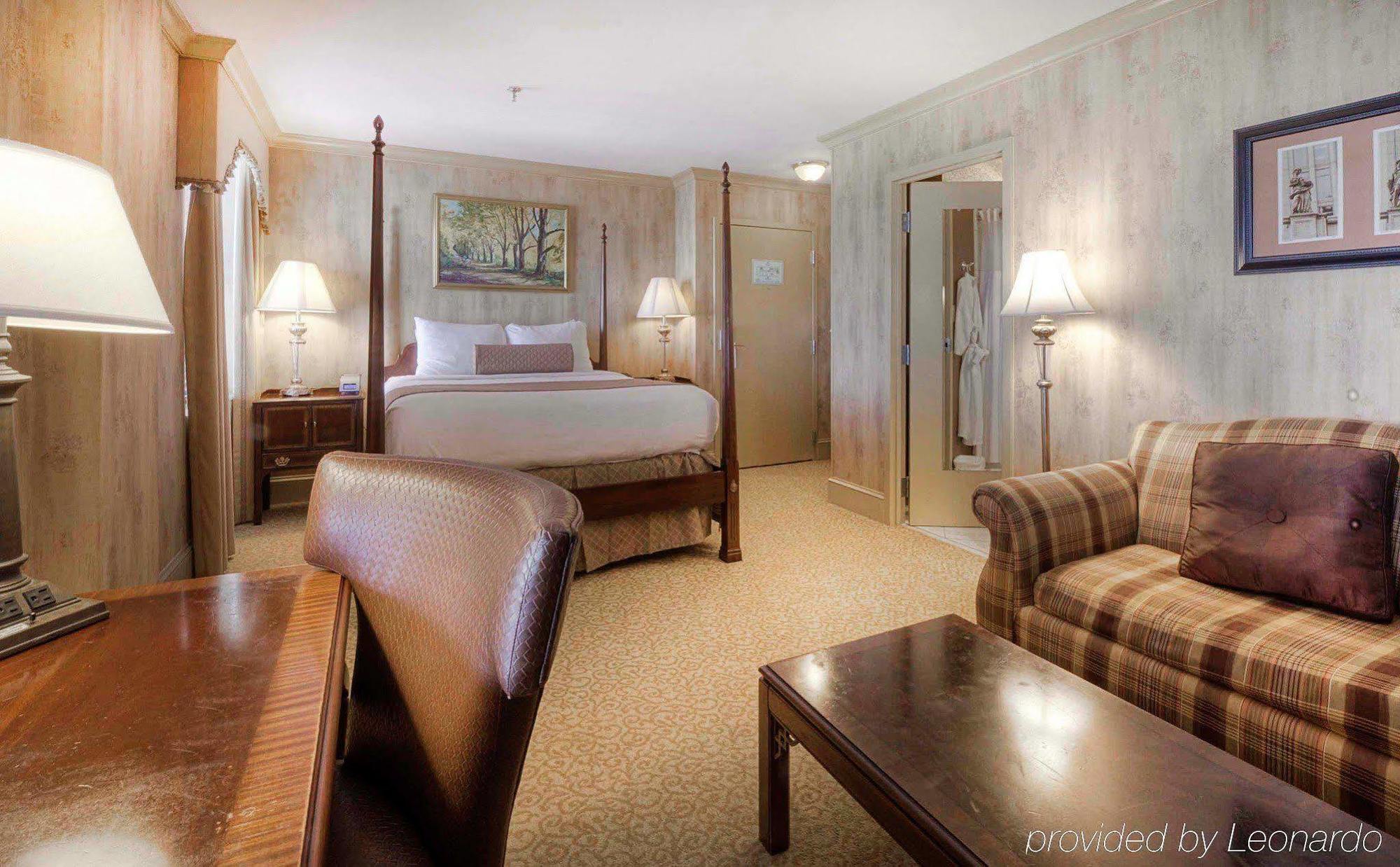Hotel Dunhill 4*